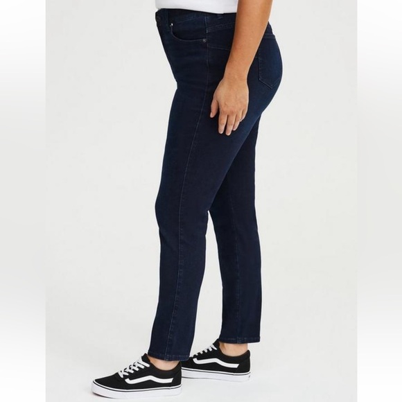 NWOT Torrid Bombshell Skinny Jeans - Picture 4 of 8